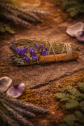 Palo Santo, sauge, Romarin, fleurs