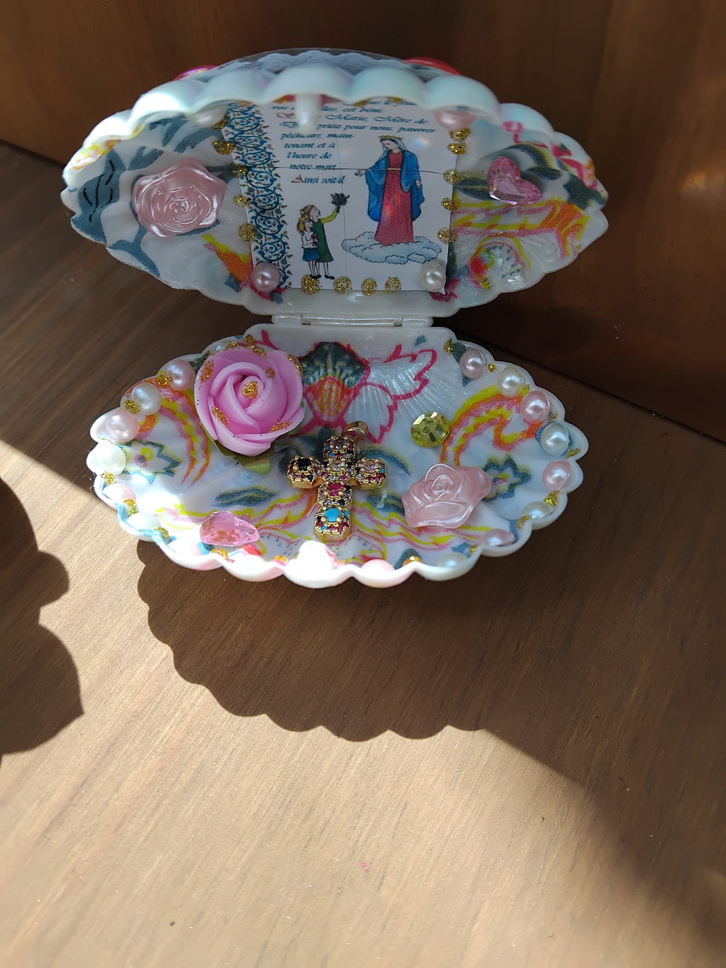 autel coquillage portatif avec prière Vierge Marie